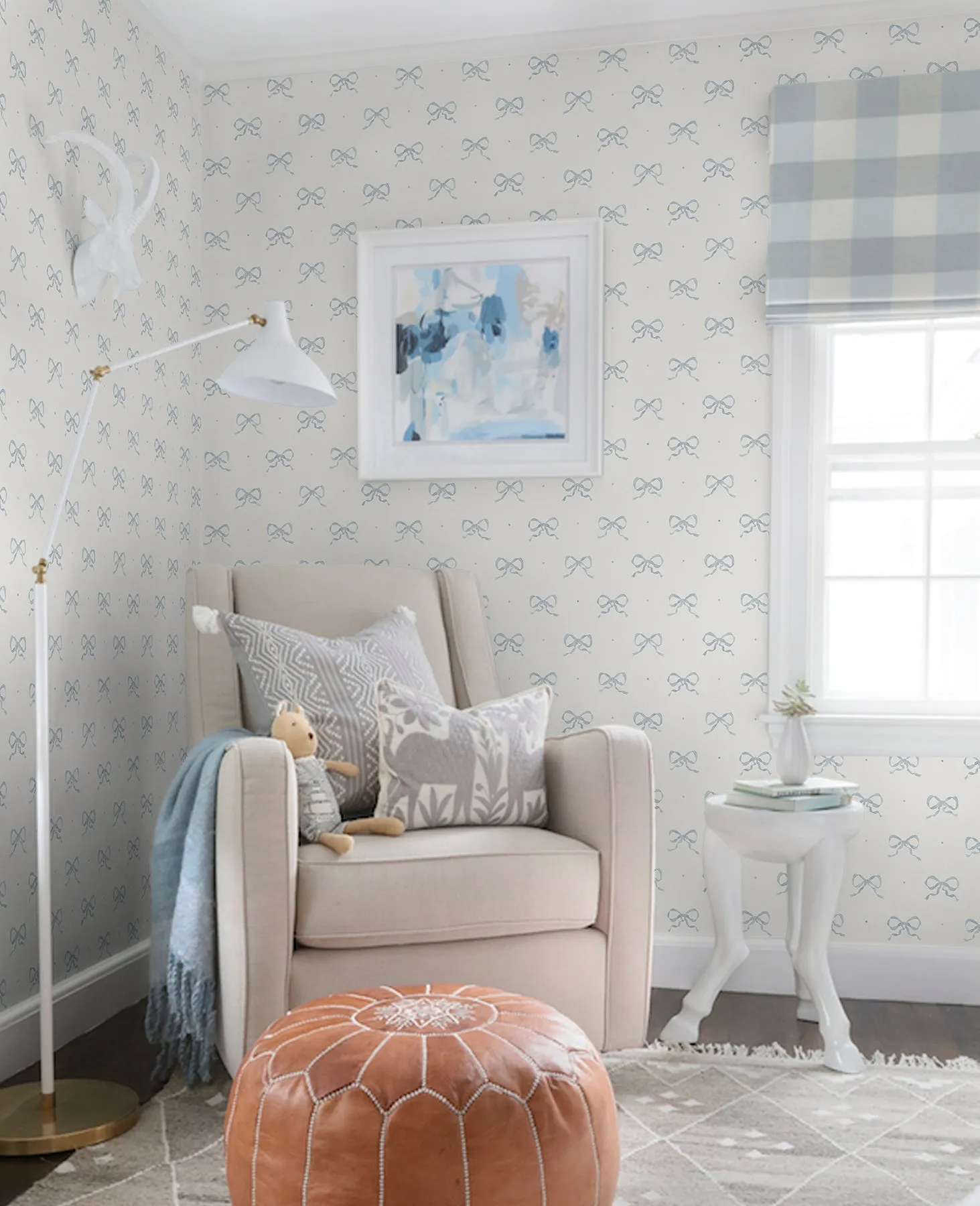 Emma Petal Large Bow Wallpaper