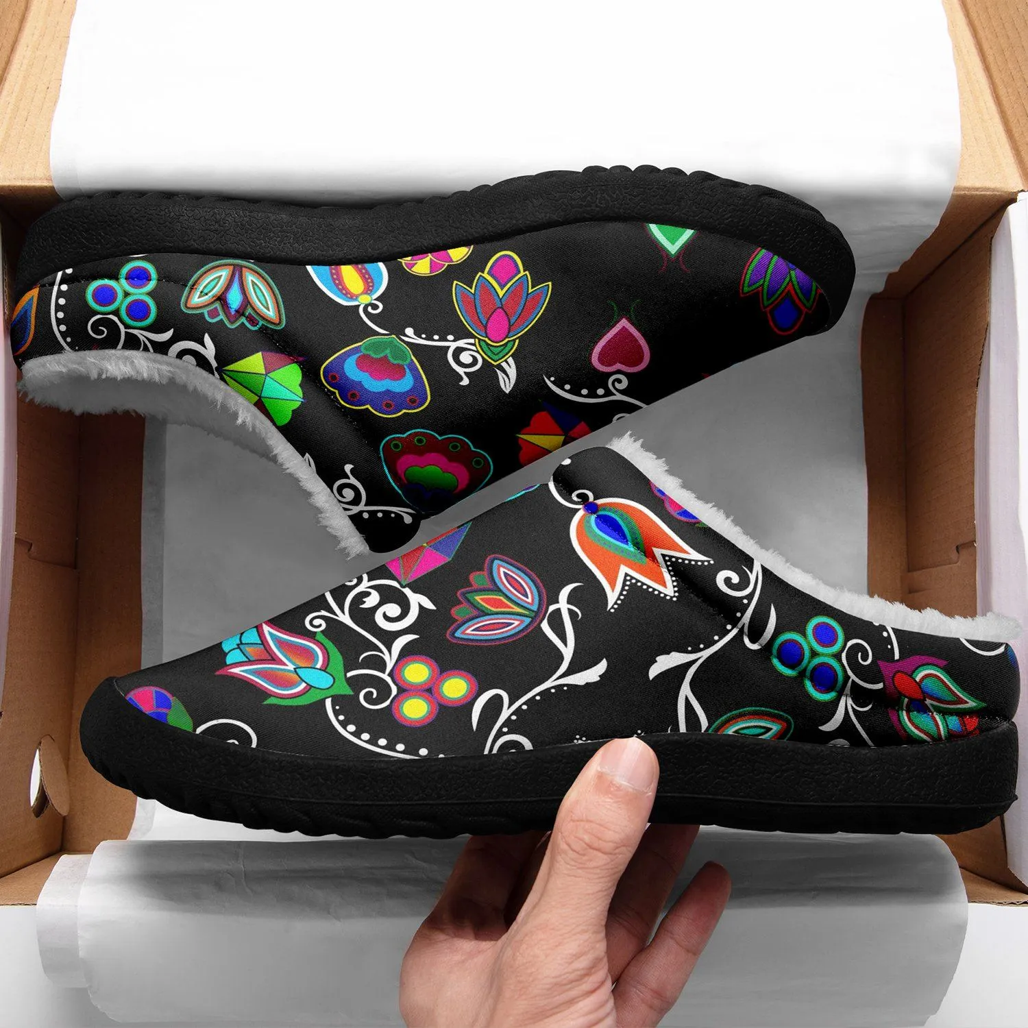 Indigenous Paisley Black Ikinnii