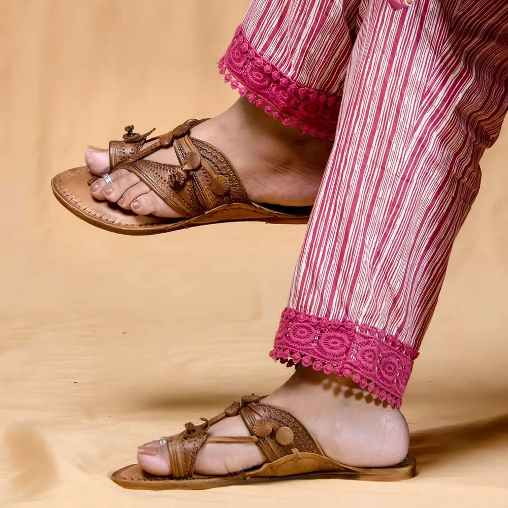 Legno - Women Classic Charisma: Kolhapuri Leather Slippers