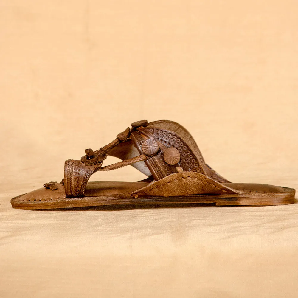 Legno - Women Classic Charisma: Kolhapuri Leather Slippers