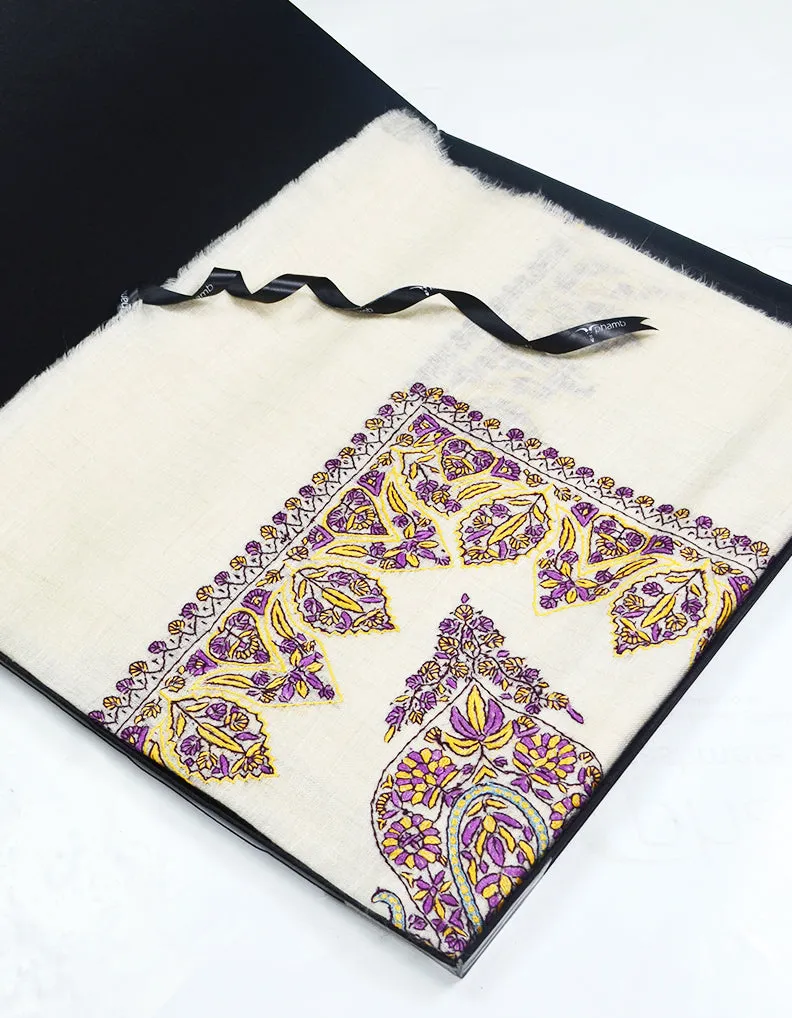 Mussar Rumaal Large Naqsha White RL00672